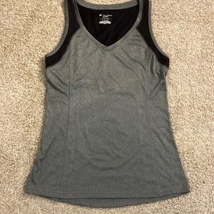 EUC Tek Gear athletic top so S